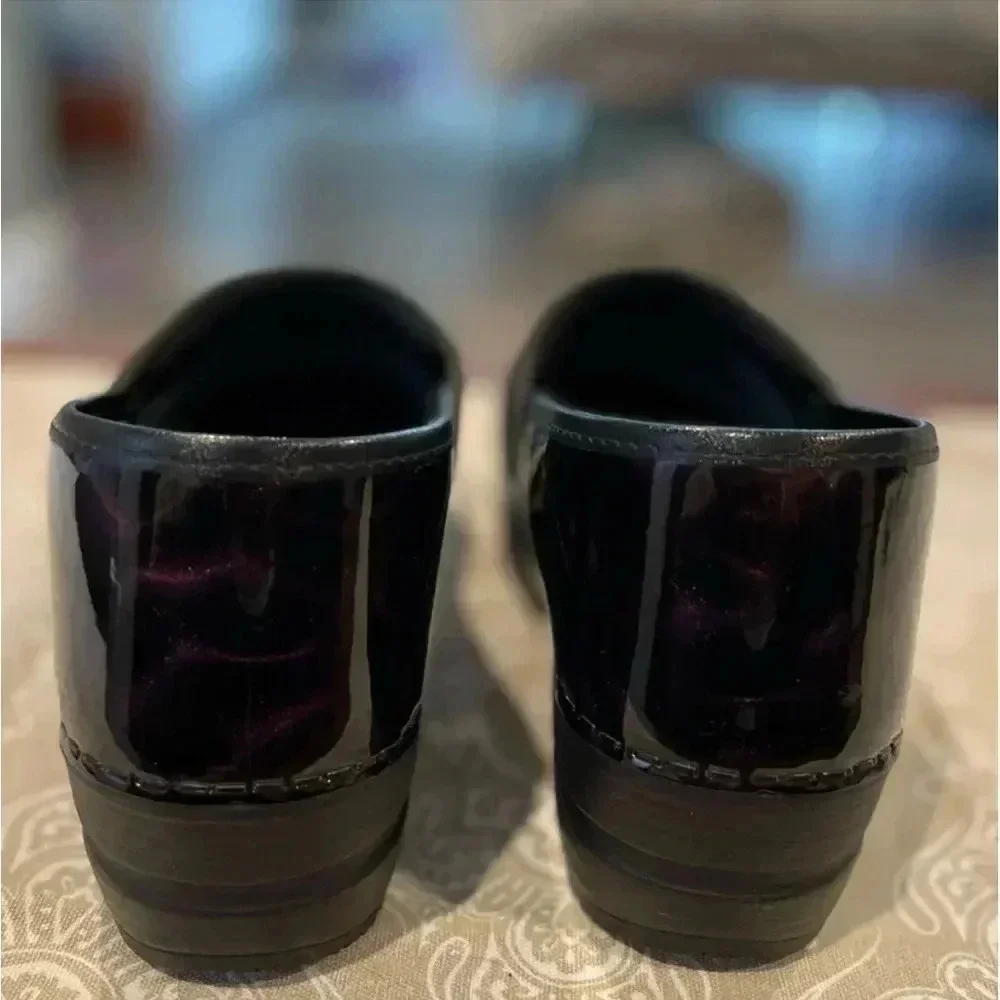 Sanita Clogs Patent Purple/Black Swirl women’s 40/9 - Picture 6 of 8